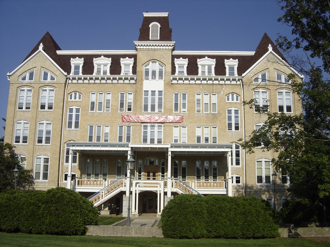 Cover image for Lake Forest Debate Club